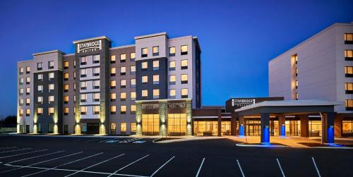 Glendale Hotel | Discover Staybridge Suites Niagara-On-The-Lake: Guest Favorite