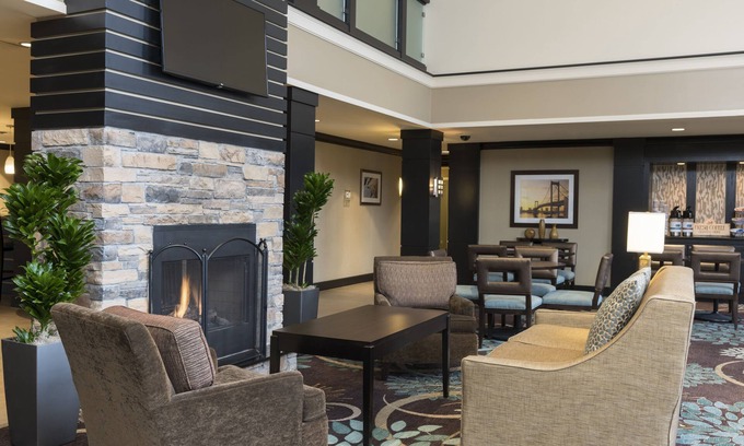 Oakbrook Terrace Hotel | Ideal Staybridge Suites Chicago-Oakbrook Terrace Awaits You