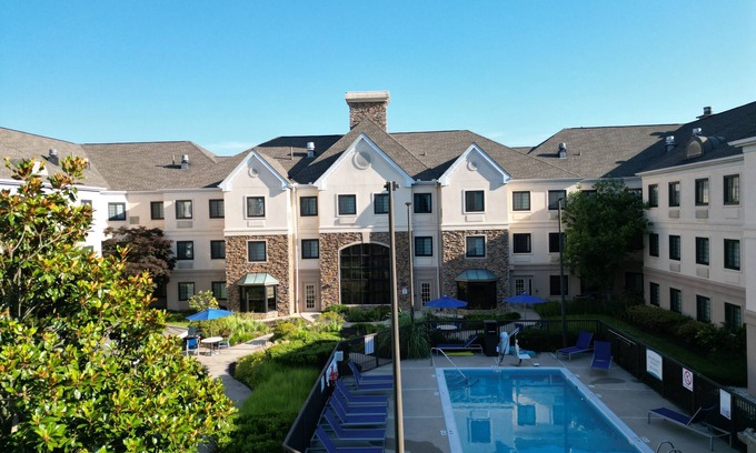 Columbia Hotel | Comfortable Staybridge Suites Columbia Baltimore Awaits You
