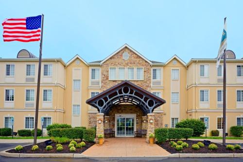 Cranbury Hotel | Discover Staybridge Suites Cranbury: Pet-Friendly Retreat