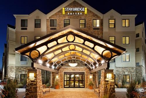 Dearborn Hotel | Comfortable Staybridge Suites Dearborn: Pet-Friendly Retreat