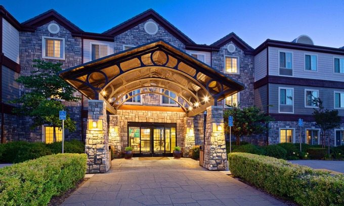 Fairfield Hotel | Discover Staybridge Suites Fairfield Napa Valley - Top Amenities!