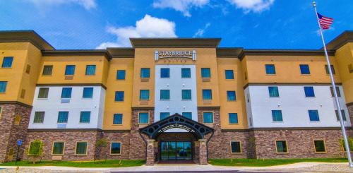 Lafayette Hotel | Pet-Friendly Staybridge Suites Lafayette: Guest Rated 8.8