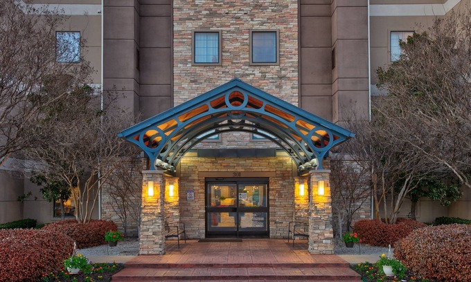 Plano Hotel | Discover Staybridge Suites Plano - Top-Rated Amenities Await