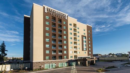 Puebla Hotel | Inviting Staybridge Suites Puebla - 4-Star Hotel with Pool
