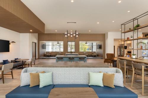 Kutzky Park Hotel | Top-Rated Staybridge Suites Rochester near Mayo Clinic