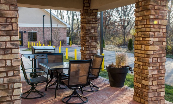 Schererville Hotel | Visit Staybridge Suites Schererville: Family-Friendly Comfort