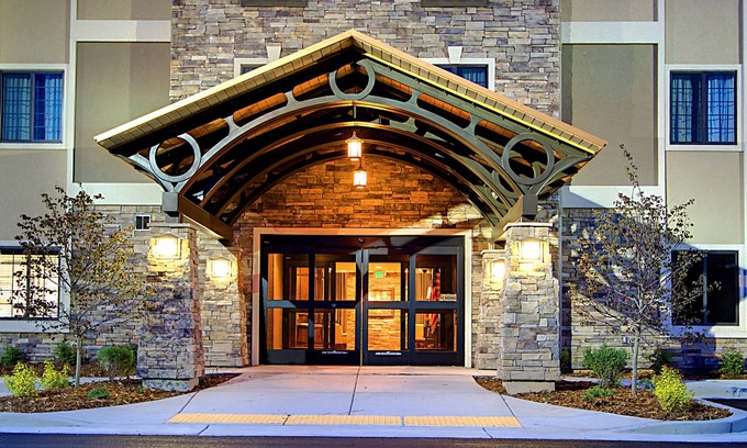West Valley City Hotel | Relax at Staybridge Suites Salt Lake-West Valley City