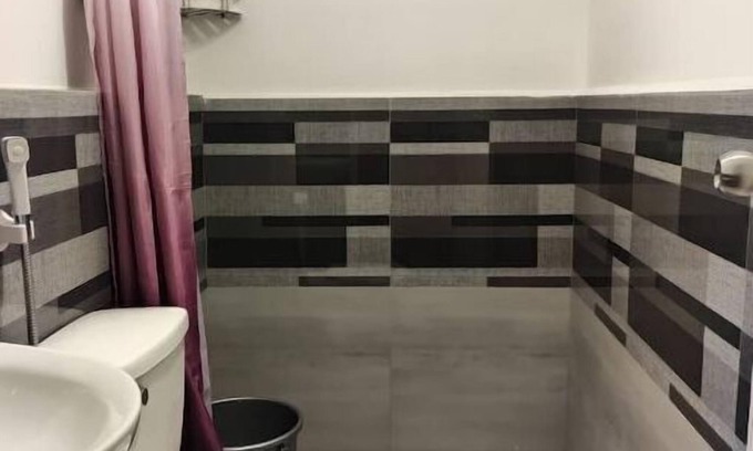 Pasig Apartment | Cozy Staycation Room with Aircon, Wifi & Pool Access