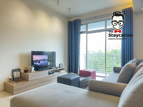 Kuching Apartment | Relaxing Staycation at 54 Skyvilla Condo with Ocean View