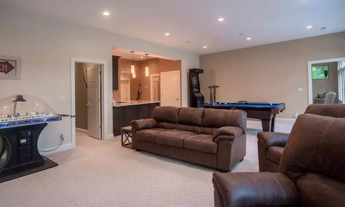 Innsbrook House | Top-Rated StayIBK Home: Ocean View with Pool & Kitchen