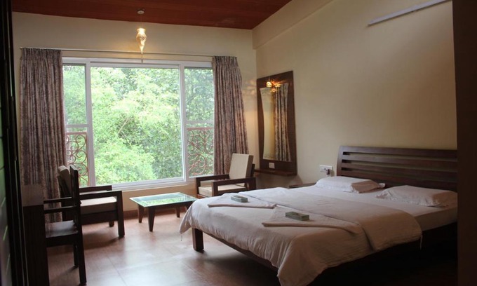 Sakleshpur Resort | Budget-Friendly STAYMAKER Nikhara Resort with Breakfast