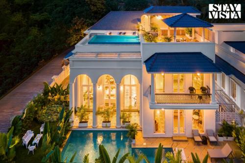 Siolim Villa | StayVista at Casa Armeh - Pool, BBQ