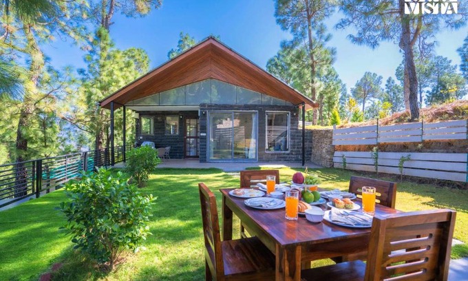 Solan Villa | Relax at StayVista: Walk in the Woods with Family-Friendly Amenities