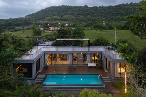 Gangavhare Villa | Relax at StayVista's Villa Meer - Lakeview Retreat with Pool
