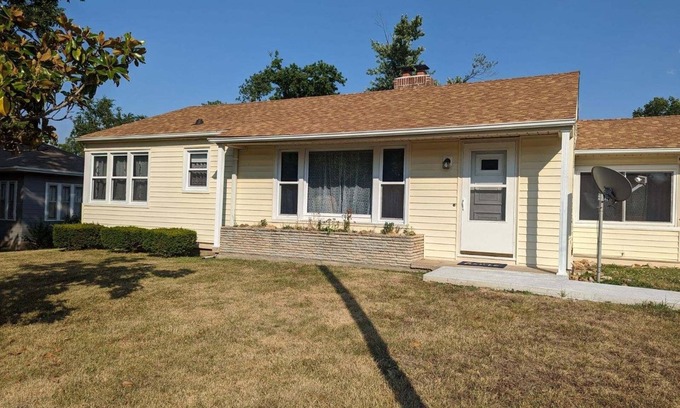 Saint Mary House | Pet-Friendly Ste. Genevieve Co. House with Hot Tub & Spa