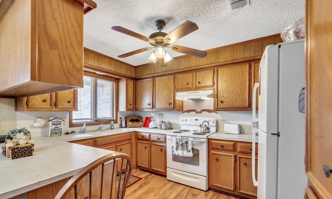 Lubbock House | Inviting Stead House: 3-Bedroom Retreat Near TTU