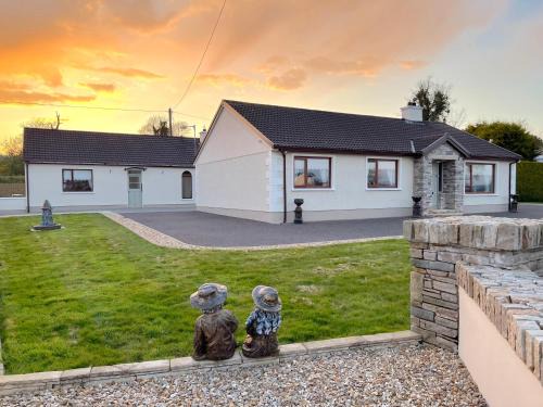Drumkeen Bed & Breakfast | Discover Steeple View B&B: Newly Renovated Guesthouse in Donegal