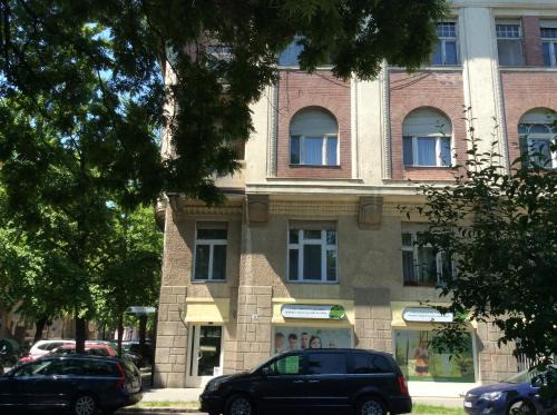 Szeged Apartment | Top-Rated Stefánia Stúdió Apartmanok with Hot Tub Access