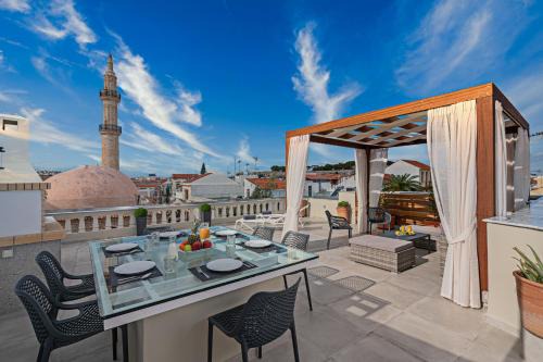 Old Town Rethymnon House | Experience StefaniHome: 4-Star Family Retreat with Kitchen