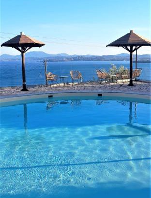 Pirgi Apartment | Discover Stefanosplace ApartHotel with Oceanfront Views