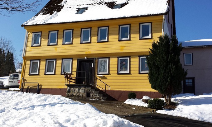 Altenau Apartment | Historic Steiger-Gustav-Haus: Family-Friendly Retreat