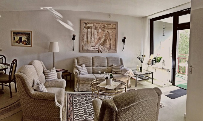 Region Hannover District Apartment | Tranquil Steinhuder Meer 2 Room Apartment with Sea View