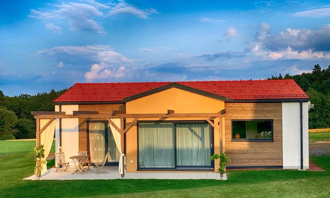 St. Peter am Ottersbach Apartment | Discover Steirerloft: Rated 9.9, Oceanfront Bliss Awaits