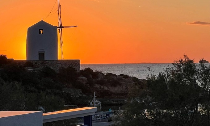 Parikia Apartment | Oceanfront Serenity at Stelios' Beachfront Retreat