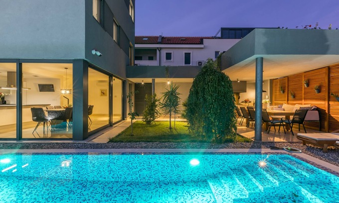Podstrana Villa | Stella Dalmatica: Private Pool Villa with Ocean View