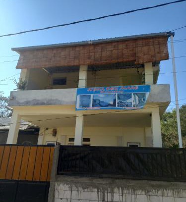 Labuan Bajo House | Stella Dell Mare Homestay and Tours