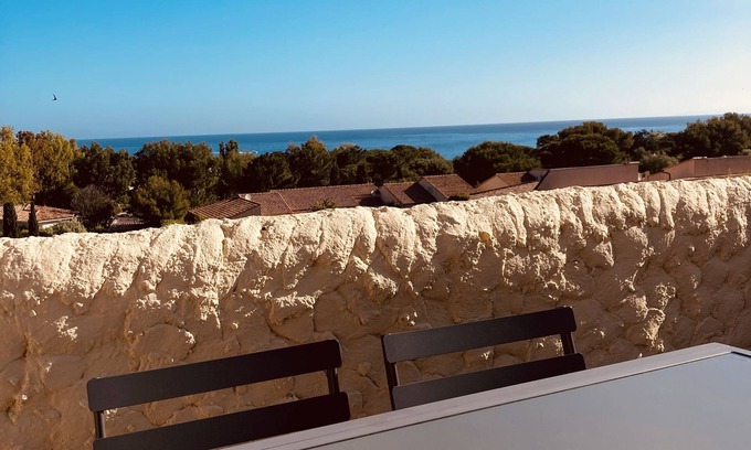 Marine de Saint Ambroggio Apartment | Stella di u Nordu: Oceanfront Oasis with Spa & Hot Tub