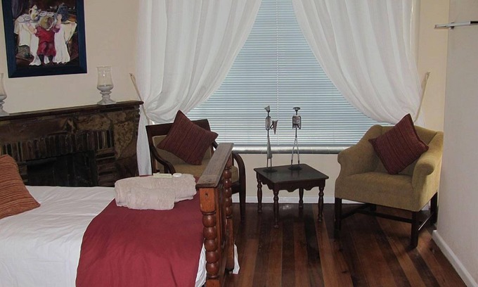 Sutherland Bed & Breakfast | Cozy Stellar Dust Guest House with Breakfast & Family Amenities