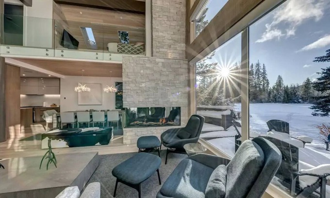 Nicklaus North Ski Chalet | Experience Stellar Jay Chalet near Nicklaus North Golf Course
