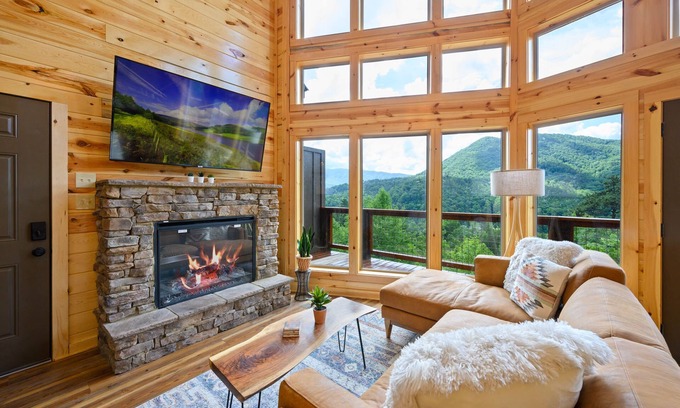 Wears Valley Cabin | Rustic Modern Cabin with Stellar Views and Inviting Amenities