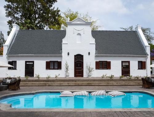 Addo Bed & Breakfast | Exceptional Stellenhof Guest House with Pool & Breakfast
