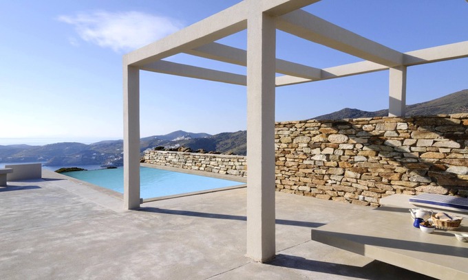 Milopotas Villa | Oceanfront Stemma - Experience the Crown of the Aegean