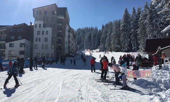 Pamporovo Apartment | Inviting Stenata Ski To Door Apartment with Great Amenities