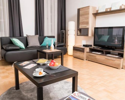 Innere Stadt Apartment | Elegant Stephansdom Premium Apartments for Family Getaways
