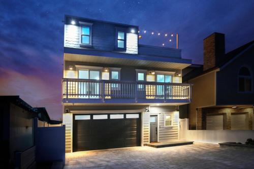 Silver Strand Villa | Charming Beach Home with Game Room and Ocean Views