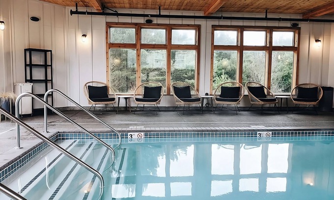 Long Beach Hotel | Ideal Getaway Near Long Beach Peninsula with Indoor Pool