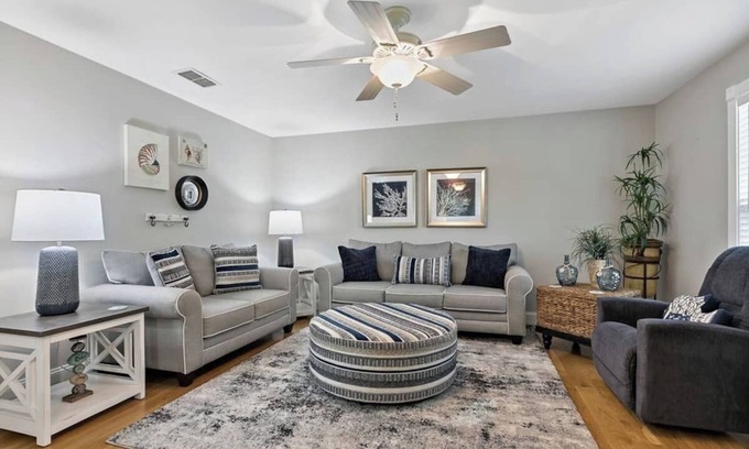 Holmes Beach House | Steps from Beach, Heated Pool & Tropical Views