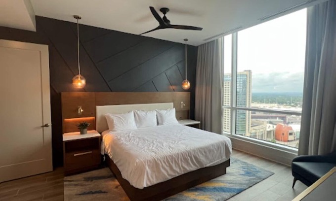 Atlanta University Center Hotel | Central Atlanta Studio Suite Near Centennial Park Awaits