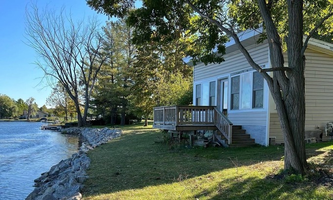 Oscoda Cottage | Riverview Cottage: Family-Friendly Getaway Near Au Sable