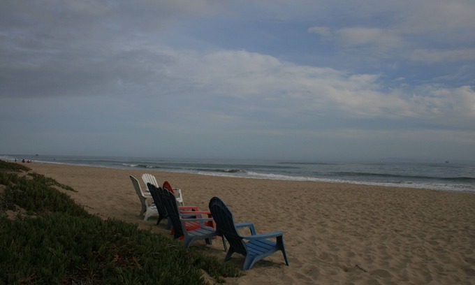 Carpinteria Condo | Experience Breathtaking Sunsets Steps from the Beach
