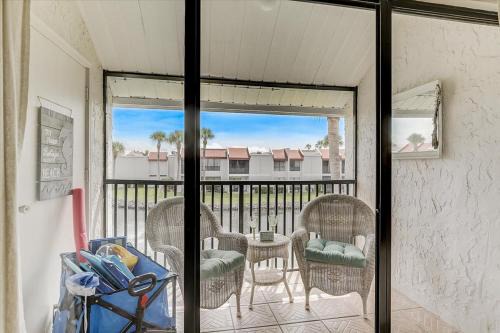 Bradenton Beach Apartment | Beachside Retreat with Pool and Ocean View Amenities