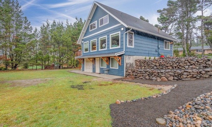 Ocean Park House | Beachfront Retreat with Private Deck and Top Amenities