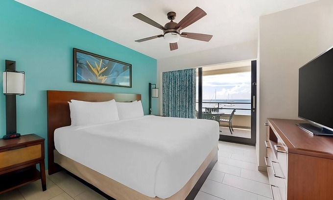 Simpson Bay Hotel | Steps to Kim Sha Beach with Outdoor Pool & Full Kitchen!