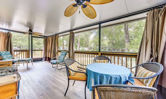 Salt Springs House | Steps to Lake Kerr: Home w/Pool & Hot Tub Access!