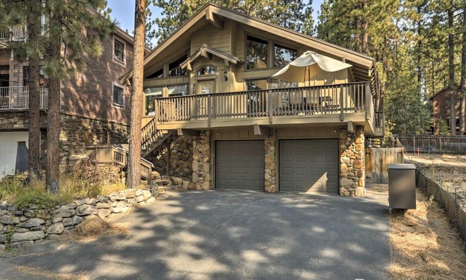 Elk Point House | Beachfront Zephyr Cove Escape with Scenic Deck Access